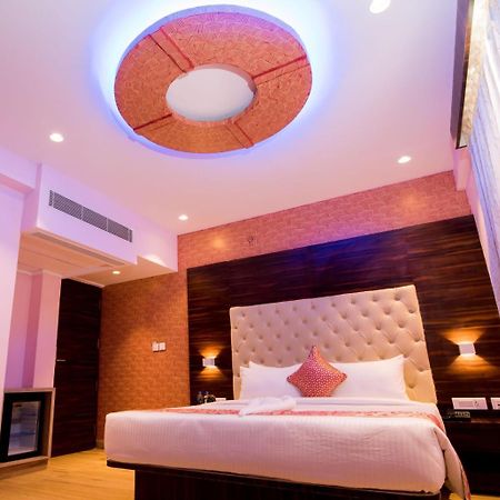 Npg Hotel Yelahanka Eksteriør billede