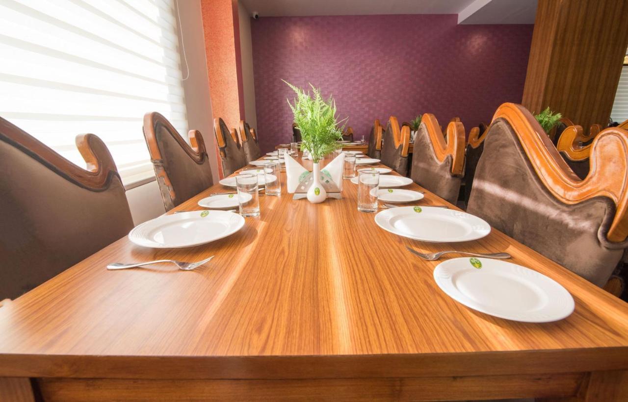 Npg Hotel Yelahanka Eksteriør billede